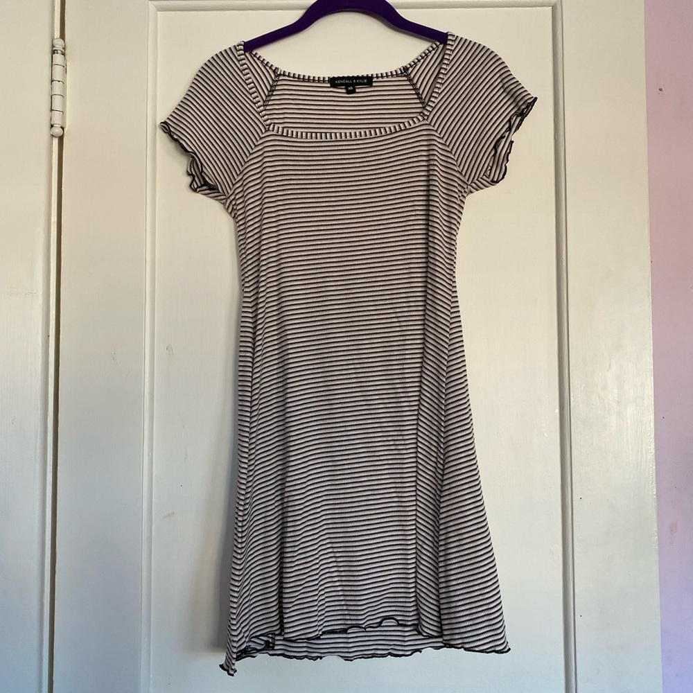 Kendall & Kylie short sleeved dress, black, white and cream stripes